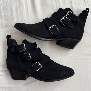 Universal Thread (size 7) triple buckle western cutout suede ankle black booties